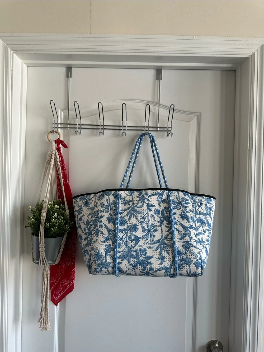 Blue Floral Print Everyday PopUps Tote with 2 pouches